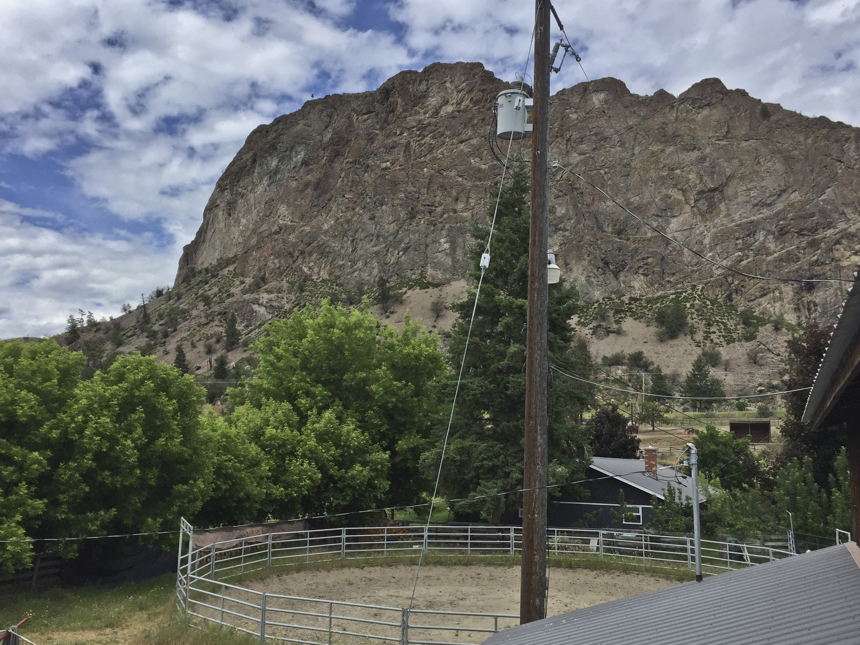 THE FACILITIES AT WOODGATE FARM